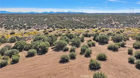 7977 Arrowhead, Phelan, CA 92371 photo 7