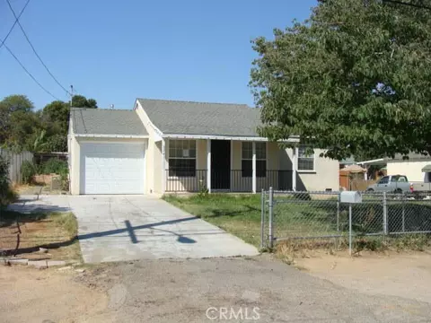 3241 Center St, Riverside, CA 92501 photo 1