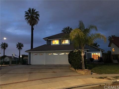 2109 Devonshire Dr, Corona, CA 92879 photo 1