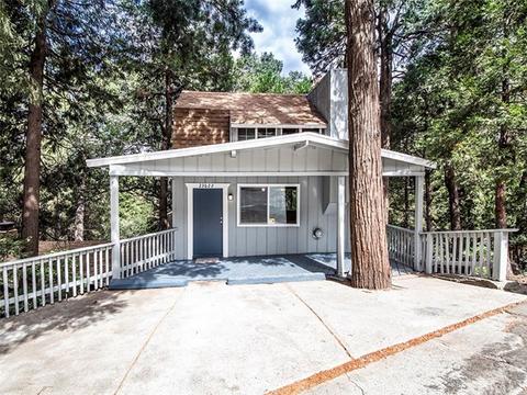23622 Scenic Dr, Crestline, CA 92325 photo 1