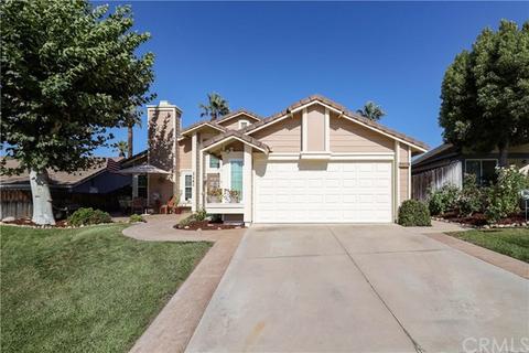 2141 Devonshire Dr, Corona, CA 92879 photo 1