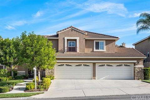 3137 Pinehurst Dr, Corona, CA 92881 photo 1