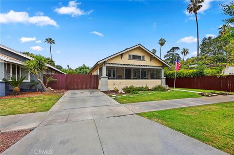 3525 Pine St, Riverside, CA 92501 photo 1