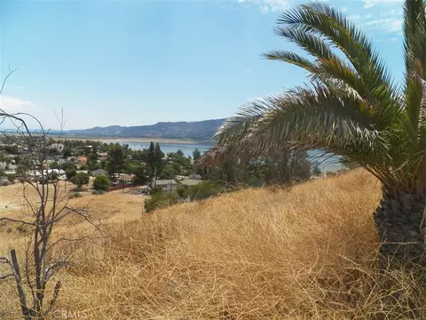 15 Morton Ave, Lake Elsinore, CA 92530