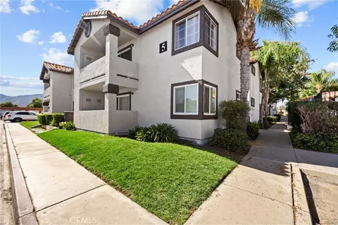 16377 Lakeshore Dr #5F, Lake Elsinore, CA 92530