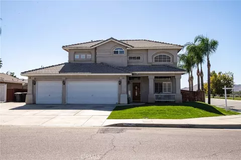 1476 Airlift St, San Jacinto, CA 92582
