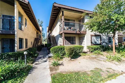3288 Little Mountain Dr #A, San Bernardino, CA 92405