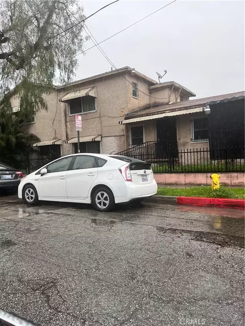 9120 S Fir Ave, Los Angeles, CA 90002