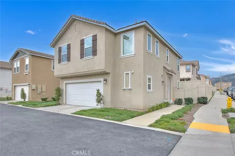 17143 Gray Pine Pl, San Bernardino, CA 92407