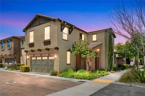 30481 Village Knoll Dr, Menifee, CA 92584