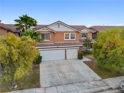 41004 Waterford St, Lake Elsinore, CA 92532