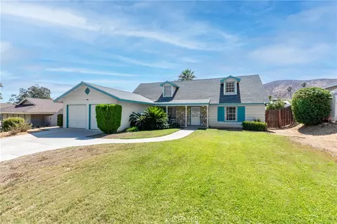 5482 Peacock Ln, Riverside, CA 92505