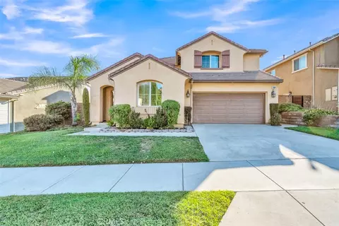 25406 Singleleaf St, Corona, CA 92883