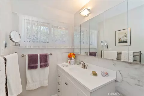 Bath - 23167 Brookside Rd, Crestline, CA 92325 photo 3 of 3