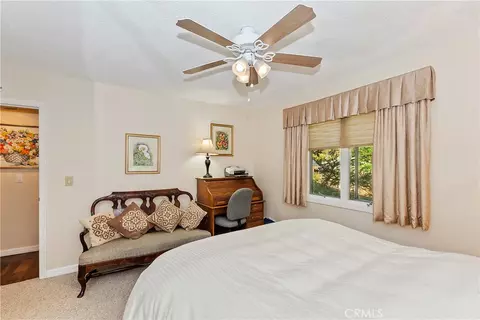Bedroom - 23167 Brookside Rd, Crestline, CA 92325 photo 4 of 8