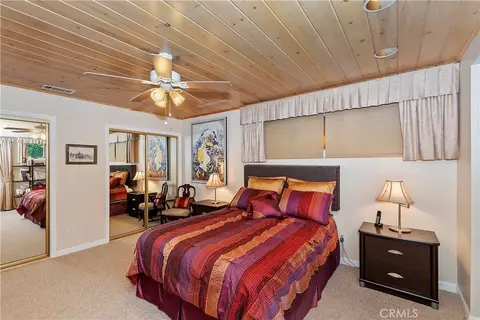 Bedroom - 23167 Brookside Rd, Crestline, CA 92325 photo 1 of 8