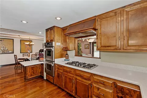 Kitchen - 23167 Brookside Rd, Crestline, CA 92325 photo 4 of 5