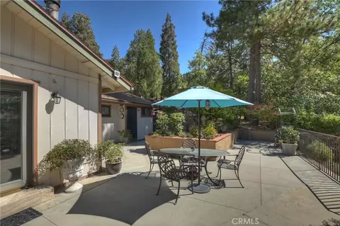 Exterior - 23167 Brookside Rd, Crestline, CA 92325 photo 7 of 17