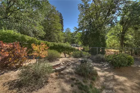 Exterior - 23167 Brookside Rd, Crestline, CA 92325 photo 7 of 14