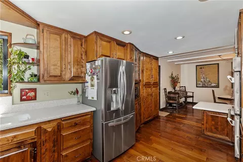 Kitchen - 23167 Brookside Rd, Crestline, CA 92325 photo 3 of 5