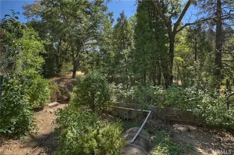 Exterior - 23167 Brookside Rd, Crestline, CA 92325 photo 10 of 17