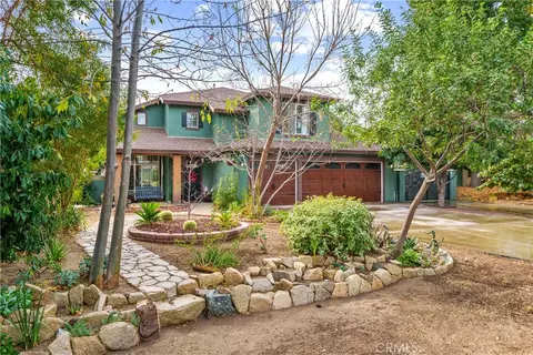 4127 Crestview Dr, Lake Elsinore, CA 92530