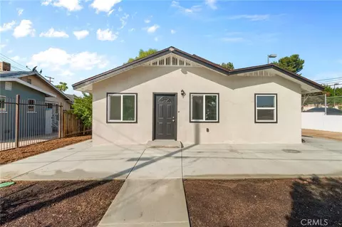 109 S Lindsay St, Lake Elsinore, CA 92530