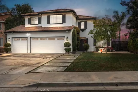 8962 Douglas Fir Cir, Riverside, CA 92508