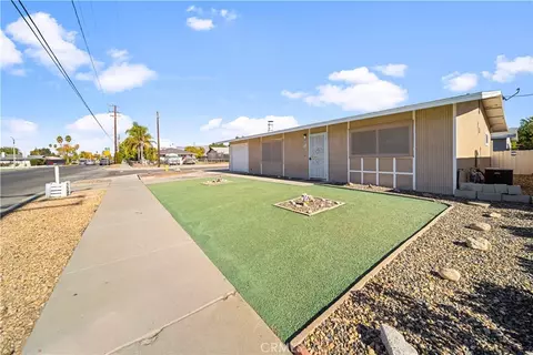 800 S S Gilbert St, Hemet, CA 92543