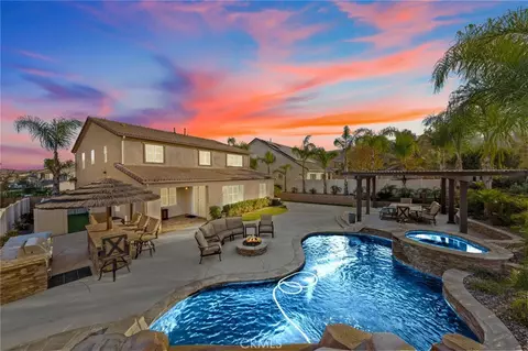 25941 Woodpecker Ln, Corona, CA 92883