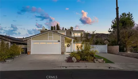 697 E Peach St, San Jacinto, CA 92583