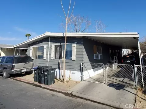 1097 N State St #213, Hemet, CA 92543