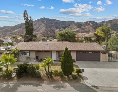 15595 Laguna Ave, Lake Elsinore, CA 92530