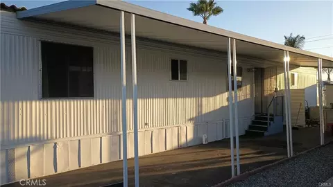 260 N Lyon Ave #66, Hemet, CA 92543