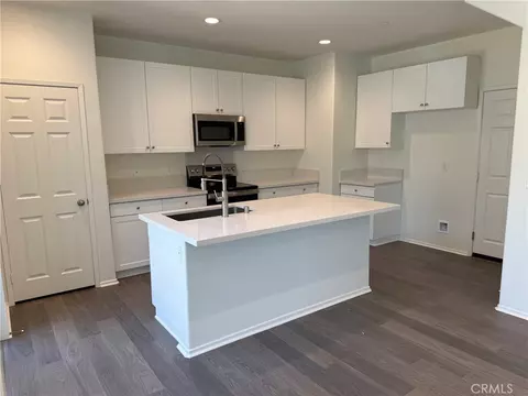 2246 Spring Meadow Ct, Highland, CA 92346 photo 3