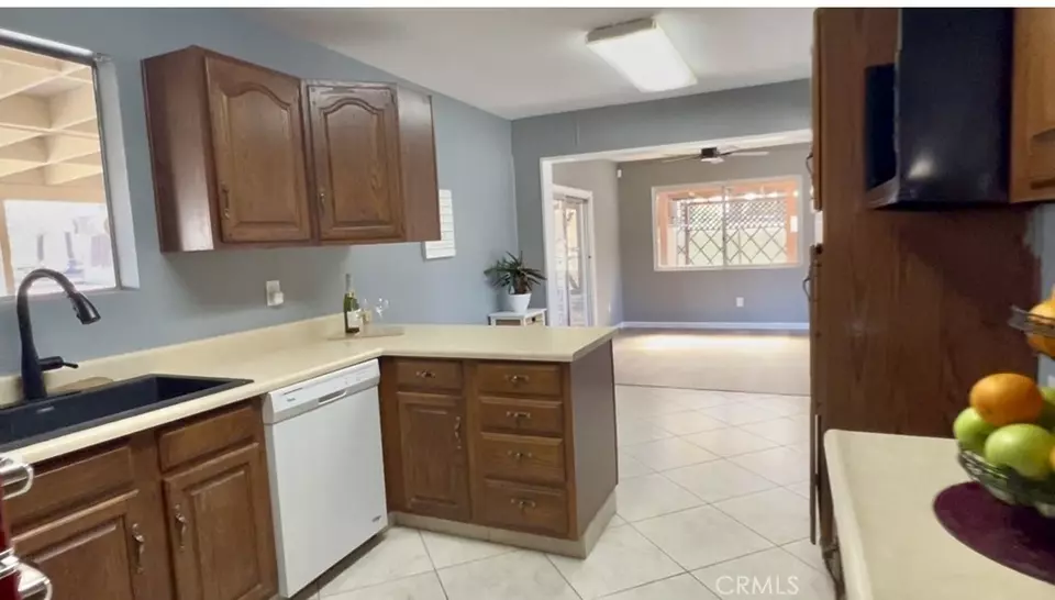 Entry Way - 5485 Bushnell Ave, Riverside, CA 92505 photo 1 of 1