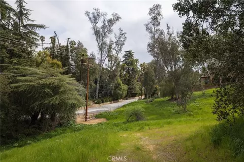 1702 Dwight St, Redlands, CA 92373 photo 5