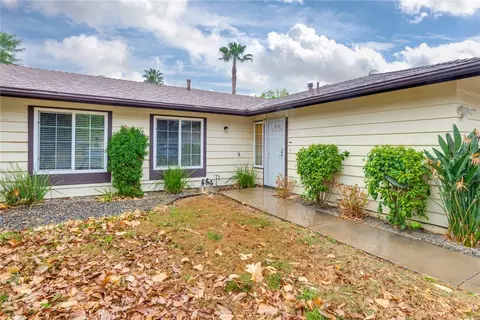 615 Highlands Rd, Lake Elsinore, CA 92530