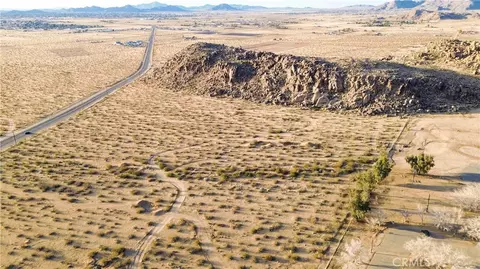 2 Highway 18, Apple Valley, CA 92307 photo 7
