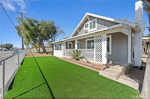 Exterior - 520 W Randall Ave, Rialto, CA 92376 photo 3 of 9