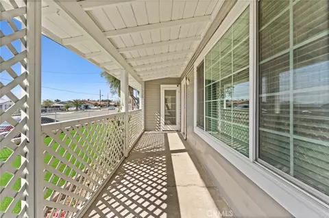 Exterior - 520 W Randall Ave, Rialto, CA 92376 photo 9 of 9