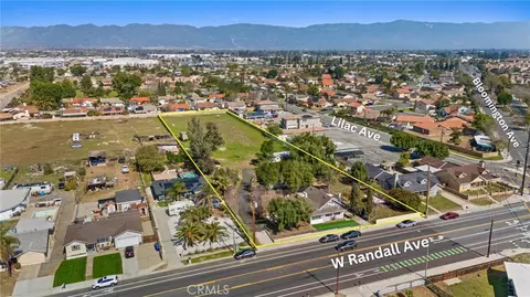 View/Area - 520 W Randall Ave, Rialto, CA 92376 photo 3 of 5