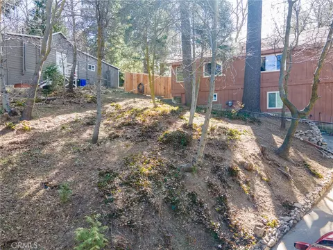 22945 Redwood Way, Crestline, CA 92325