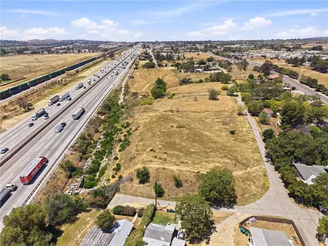 5242 C St, Banning, CA 92220