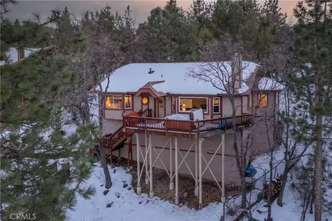 479 Villa Grove Ave, Big Bear City, CA 92314