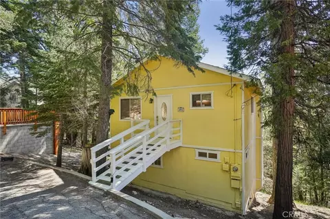 491 Violet Dr, Twin Peaks, CA 92391