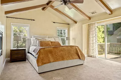 Bedroom - 445 Clearwater Ln, Lake Arrowhead, CA 92352 photo 1 of 9