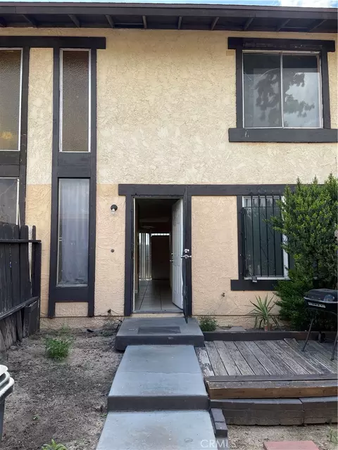 26873 Mossway St, Highland, CA 92346