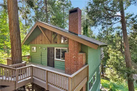 23550 Lake Dr, Crestline, CA 92325