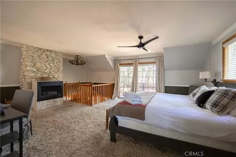 Bedroom - 40153 Lakeview Dr, Big Bear Lake, CA 92315 photo 2 of 10